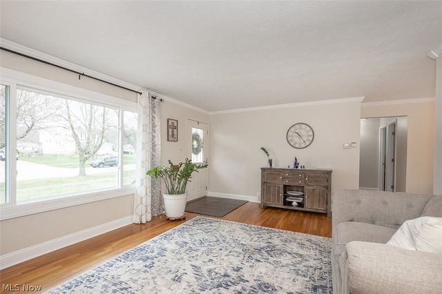 6924 Day Drive, Parma, OH 44129