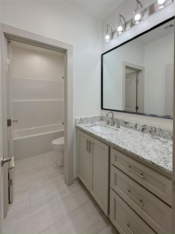 2009 Guillory Street, Westlake, LA 70669