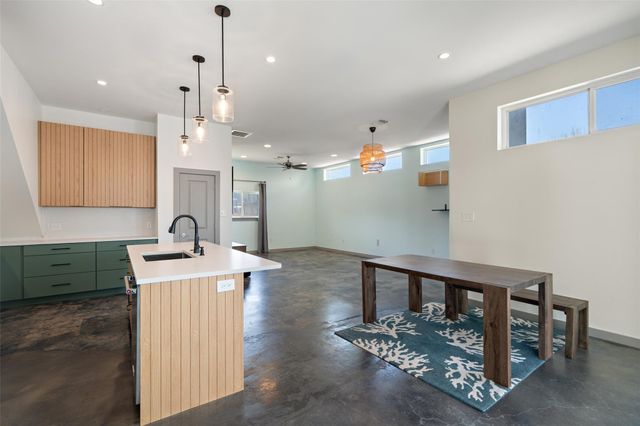 5928 Lux ST, Austin, TX 78721