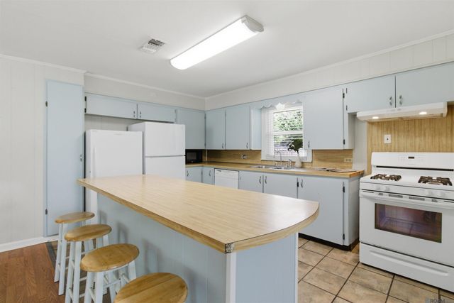 308 Bunn St, Donaldsonville, LA 70346