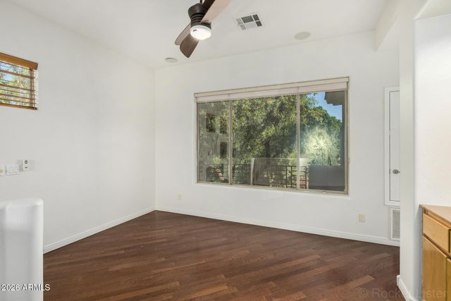 7249 E DEL ACERO Drive, Scottsdale, AZ 85258