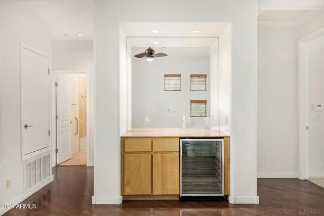 7249 E DEL ACERO Drive, Scottsdale, AZ 85258