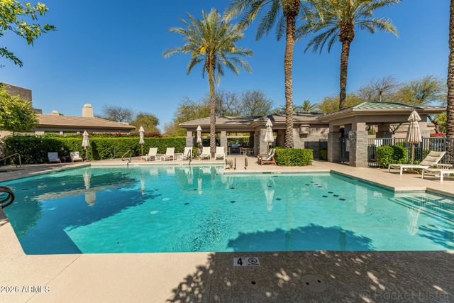 7249 E DEL ACERO Drive, Scottsdale, AZ 85258