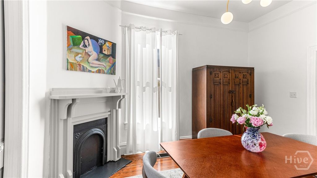 Image 7 of property listing at 319 E Anderson Street A, Savannah, GA 31401