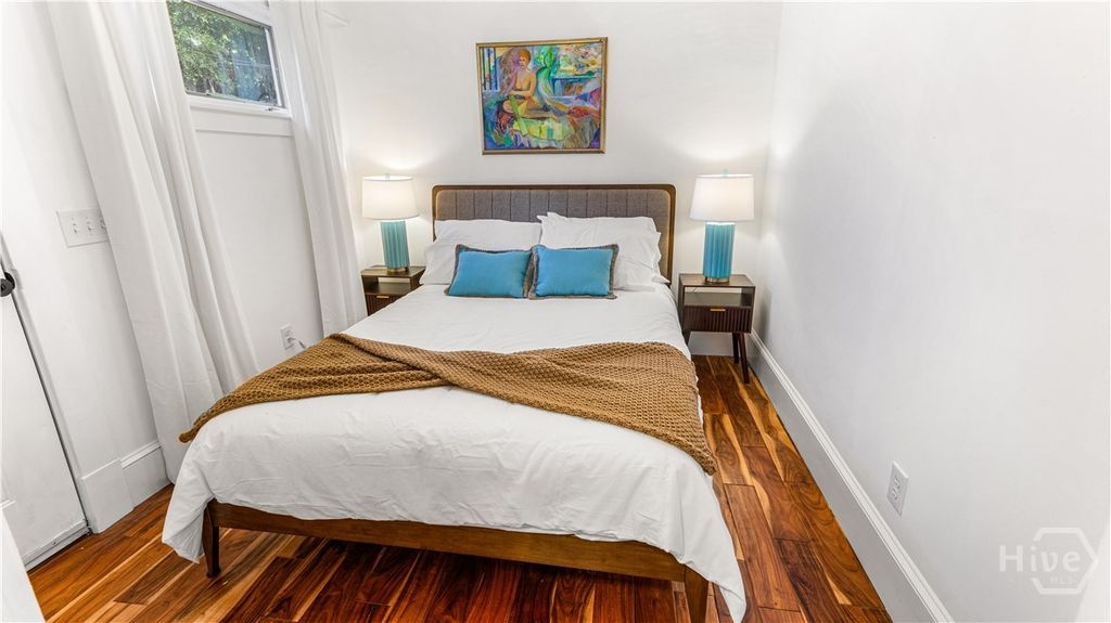 Image 8 of property listing at 319 E Anderson Street A, Savannah, GA 31401