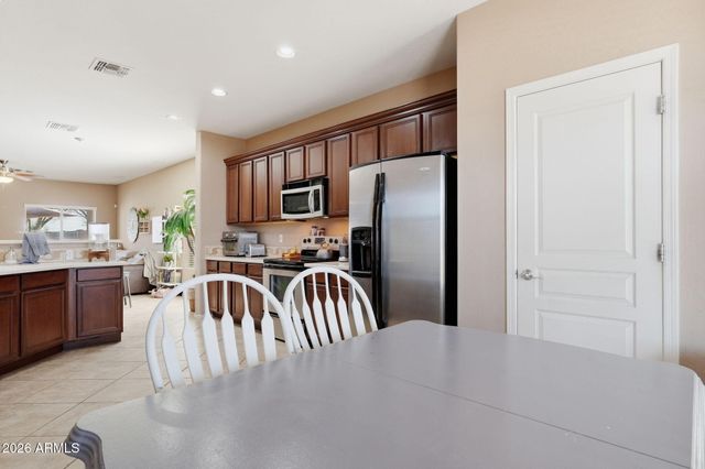 11713 W DALEY Lane, Sun City, AZ 85373