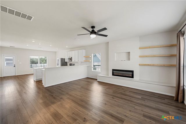 209 Villars Drive, Salado, TX 76571