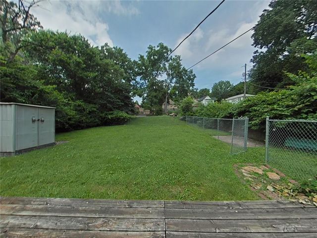1262 Lowell Avenue, Kansas City, KS 66102