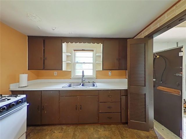 1262 Lowell Avenue, Kansas City, KS 66102