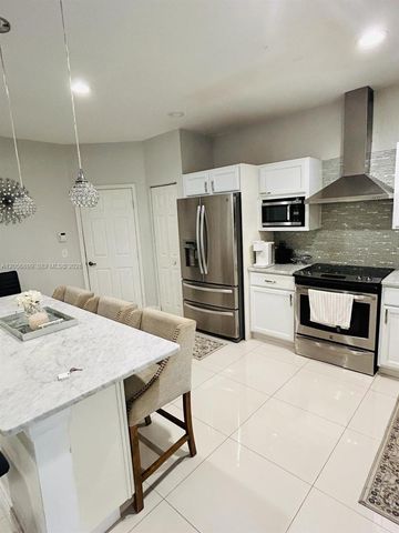 21205 Via Eden 21205, Boca Raton, FL 33433