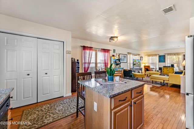 105 Wayside Drive, Keyport, NJ 07735