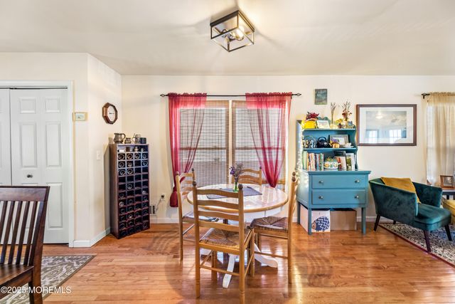 105 Wayside Drive, Keyport, NJ 07735