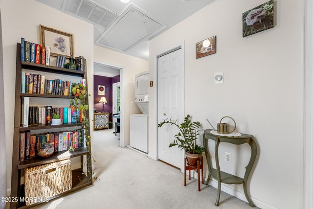 105 Wayside Drive, Keyport, NJ 07735