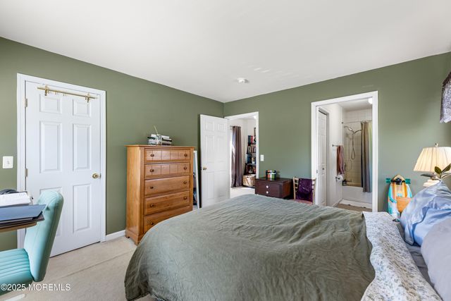 105 Wayside Drive, Keyport, NJ 07735