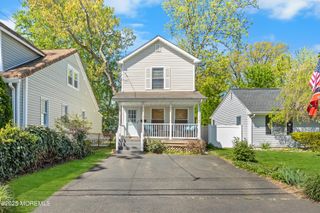 105 Wayside Drive, Keyport, NJ 07735