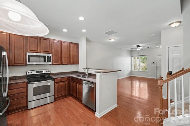 13983 Singleleaf Lane, Charlotte, NC 28278