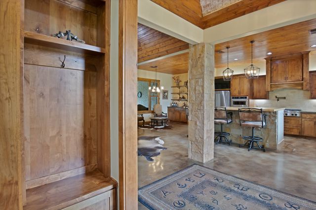 205 Haciendas Drive, Weatherford, TX 76087