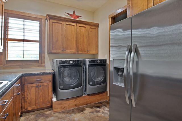 205 Haciendas Drive, Weatherford, TX 76087