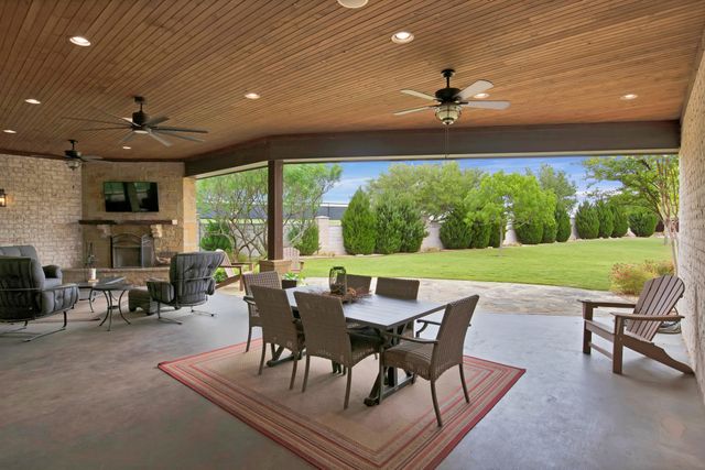 205 Haciendas Drive, Weatherford, TX 76087
