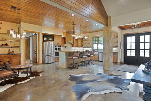 205 Haciendas Drive, Weatherford, TX 76087