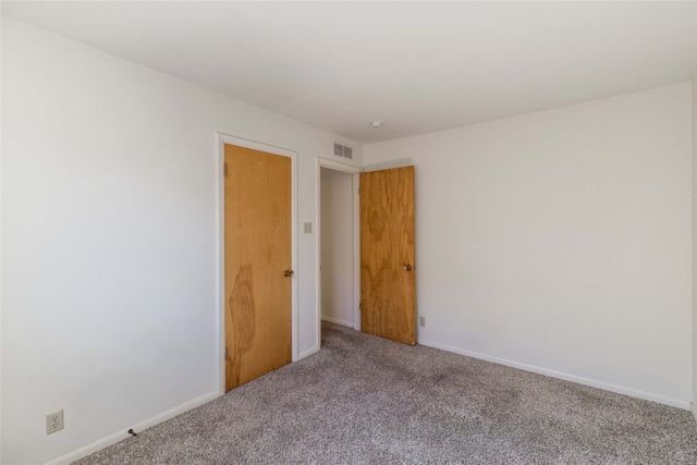 105 Camino Santiago A&B, Santa Fe, NM 87501