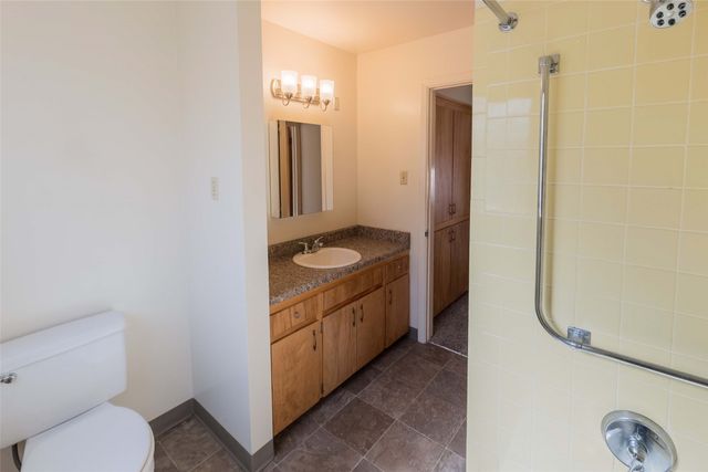 105 Camino Santiago A&B, Santa Fe, NM 87501