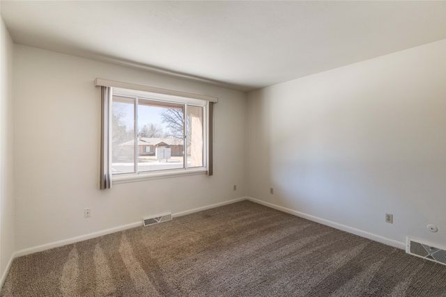 105 Camino Santiago A&B, Santa Fe, NM 87501