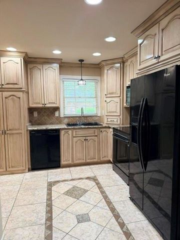 3721 Claridge Road S, Mobile, AL 36608