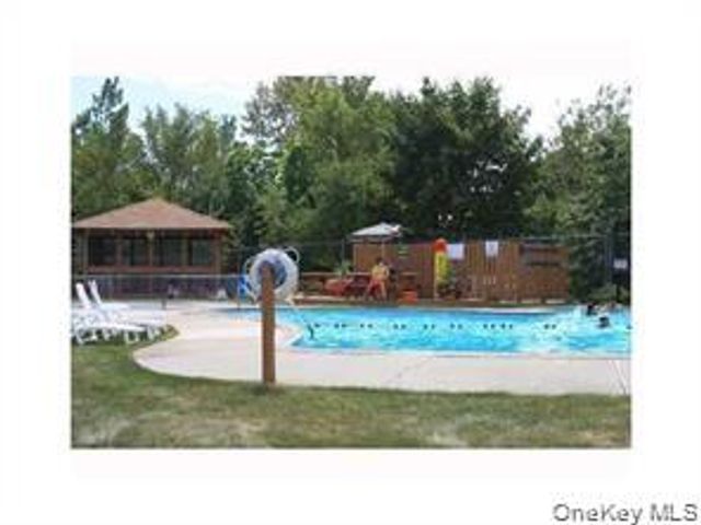 107 Sneden Place W 107, Spring Valley, NY 10977