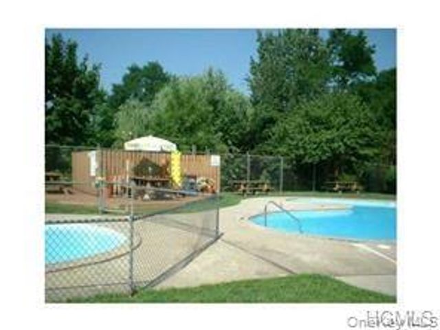 107 Sneden Place W 107, Spring Valley, NY 10977