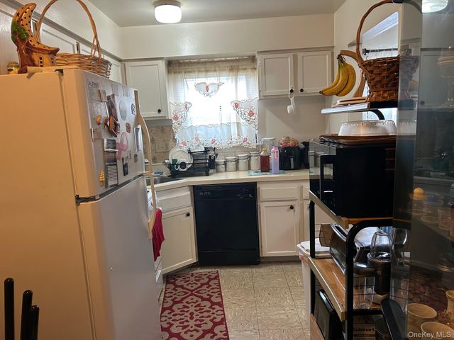 107 Sneden Place W 107, Spring Valley, NY 10977