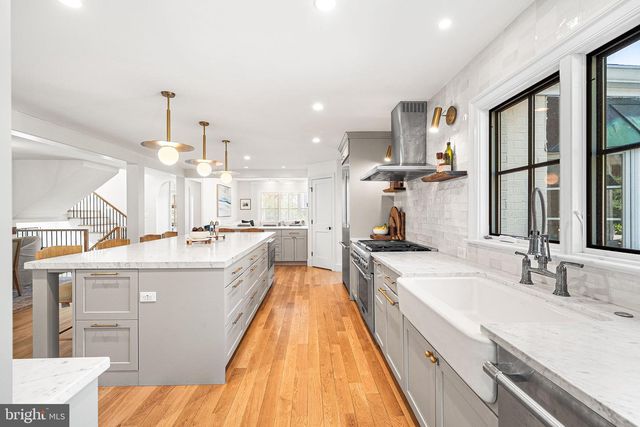 1711 N INGLEWOOD ST, Arlington, VA 22205
