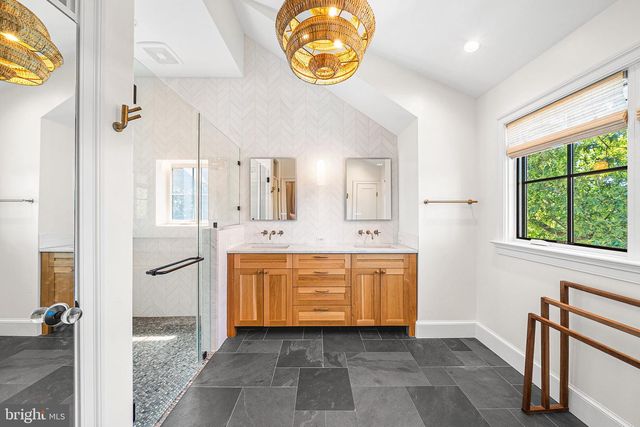 1711 N INGLEWOOD ST, Arlington, VA 22205