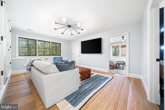 1711 N INGLEWOOD ST, Arlington, VA 22205