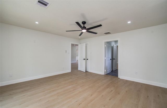 1602 Baker Drive, Tomball, TX 77375