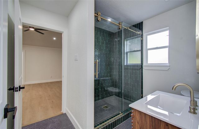 1602 Baker Drive, Tomball, TX 77375