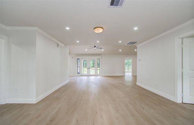 1602 Baker Drive, Tomball, TX 77375