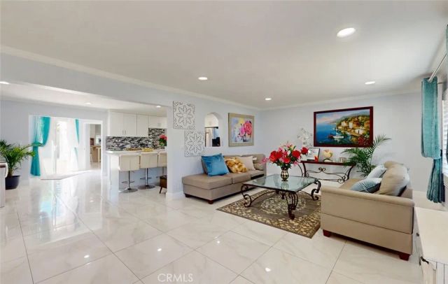 17891 Caledonia Cir, Huntington Beach, CA 92647