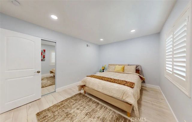 17891 Caledonia Cir, Huntington Beach, CA 92647