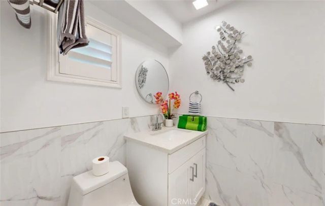 17891 Caledonia Cir, Huntington Beach, CA 92647