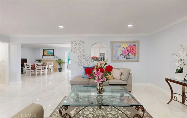 17891 Caledonia Cir, Huntington Beach, CA 92647