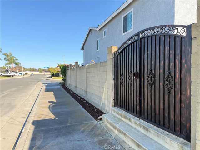 17891 Caledonia Cir, Huntington Beach, CA 92647
