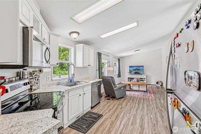 463 Cain Lake Rd, Sedro Woolley, WA 98284