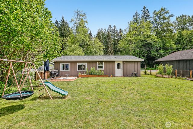 463 Cain Lake Rd, Sedro Woolley, WA 98284