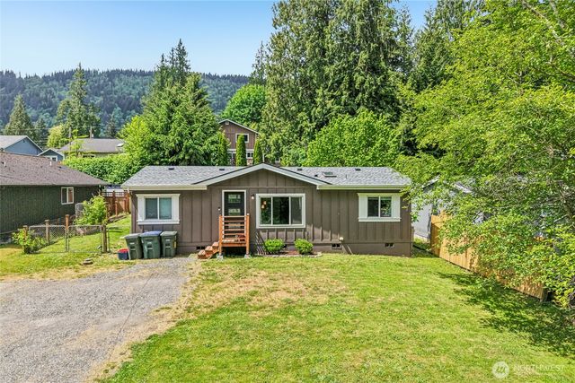 463 Cain Lake Rd, Sedro Woolley, WA 98284