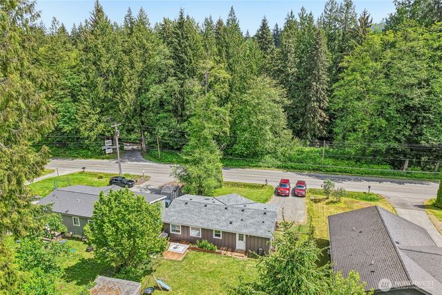 463 Cain Lake Rd, Sedro Woolley, WA 98284
