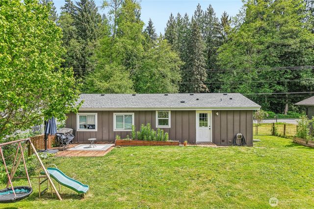 463 Cain Lake Rd, Sedro Woolley, WA 98284