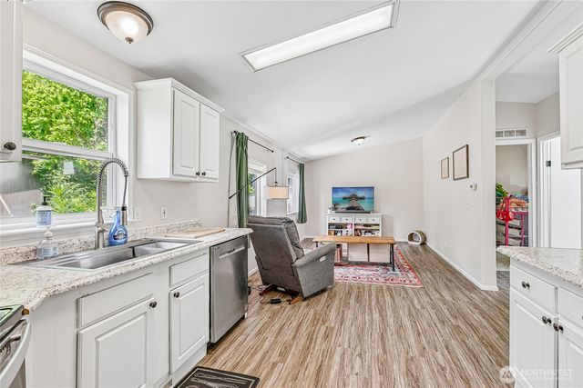 463 Cain Lake Rd, Sedro Woolley, WA 98284