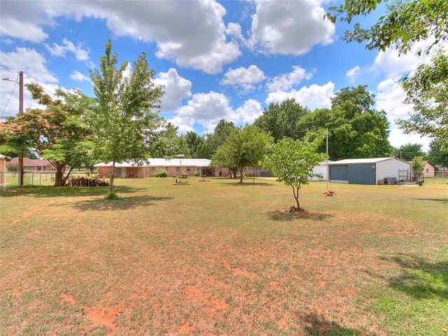 805 E Lea Terrace, Mustang, OK 73064