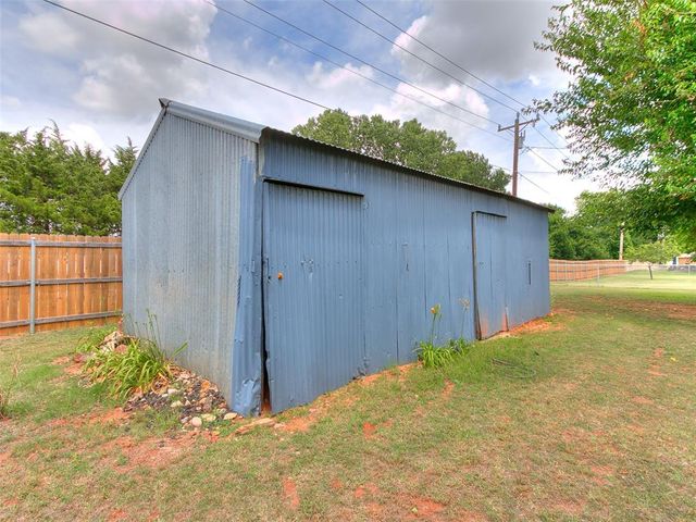 805 E Lea Terrace, Mustang, OK 73064